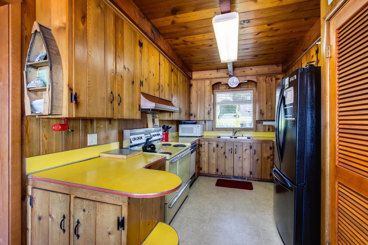 Lincoln City Beach Front Vacation Rental Exterior photo